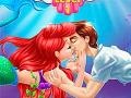 Spil Ariel And Prince Underwater Kissing