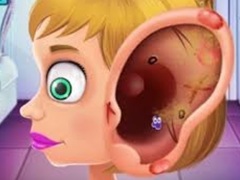 Spil Children's Doctor Treating Ears